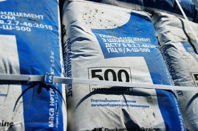 На старті будівельного сезону - обираємо цемент