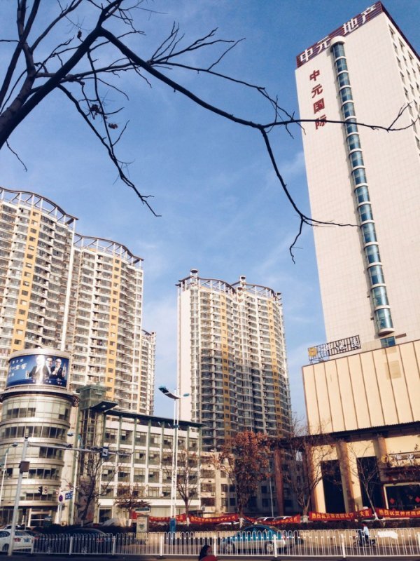 «Нотатки мандрівниці» Христини Лесюк: китайські підробки,  побиті діти та «3 пісюни»