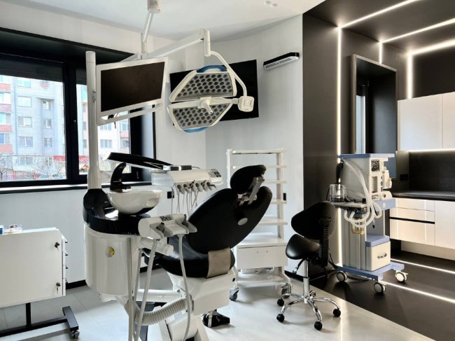 У Луцьку відкрили унікальний центр стоматології Grade Dental Education*