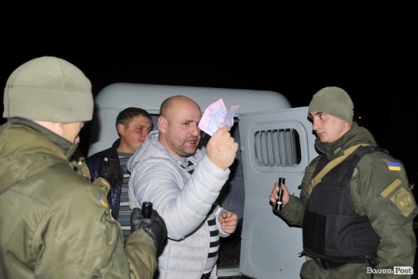 «Нічна варта»: розбиті вітрини, п‘яний «беркут» та порізані дівчата