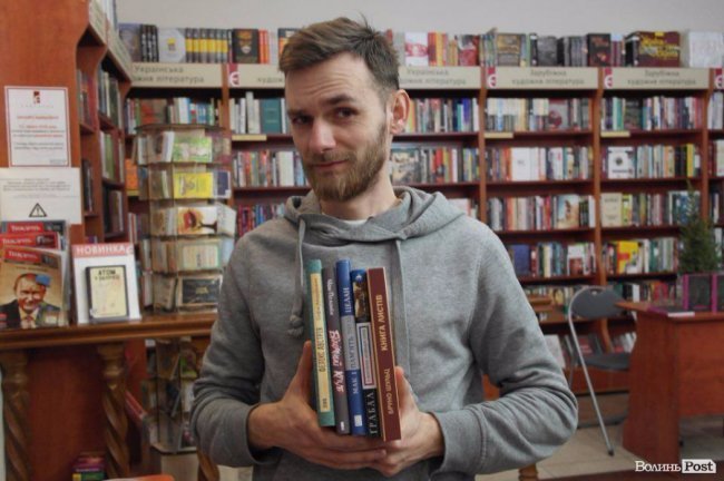 ТОП-5 книг: що читає поет Павло Коробчук