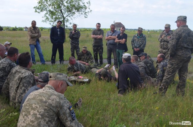 Стріляли та лікували: як на Волині тренується тероборона