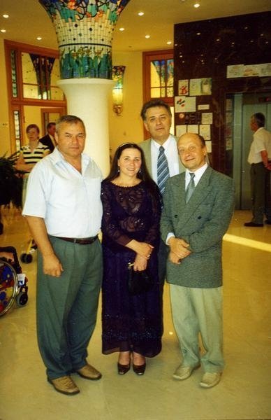 З Ніною Матвієнко та лікарями Реабілітаційного центру 