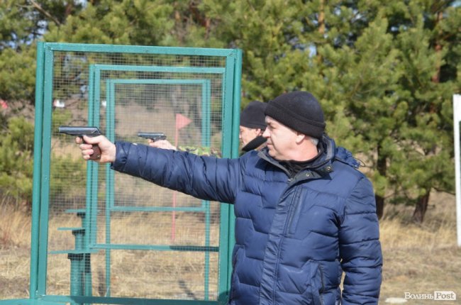 Важко в навчанні – легко в бою: на Волині - «вогневий» вишкіл загонів тероборони