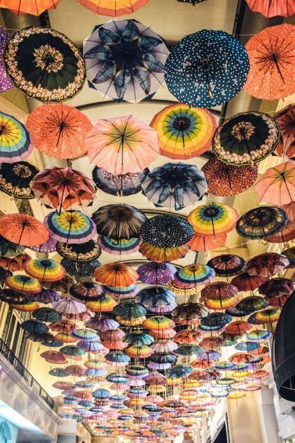 «Нотатки мандрівниці» Олександри Гусар про ОАЕ: Специфічні запахи та секс-туризм