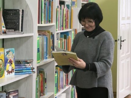 Бібліотекарка. Лучанка майже пів століття працює у книгозбірні