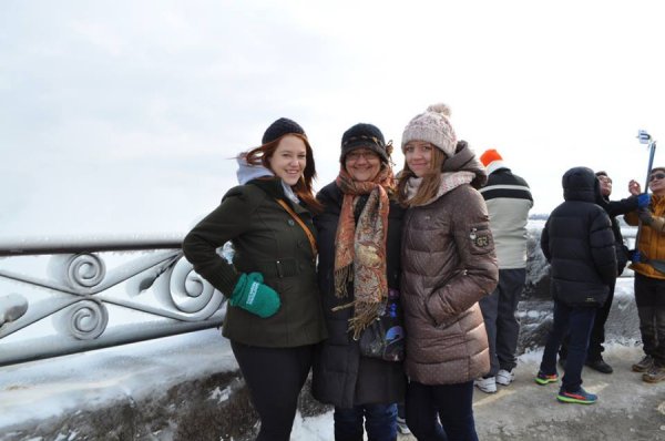 «Нотатки мандрівниці» Марії Мовшук: студенти в піжамі, «забиті» холодильники та українці в Канаді