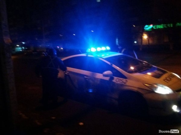 «Нічна варта»: стриптиз у поліції, закривавлений чоловік та бенефіс п'яних водіїв