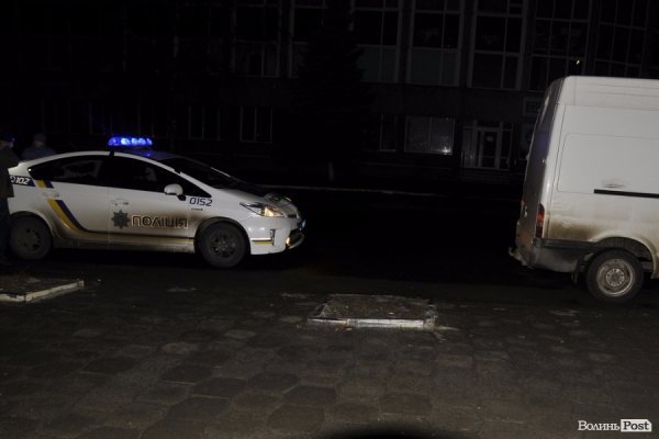 «Нічна варта»: стриптиз у поліції, закривавлений чоловік та бенефіс п'яних водіїв