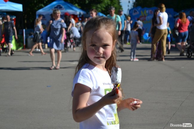 Безліч розваг і хорошого настрою: яким було Свято Морозива від ТМ «Рудь» у Луцьку