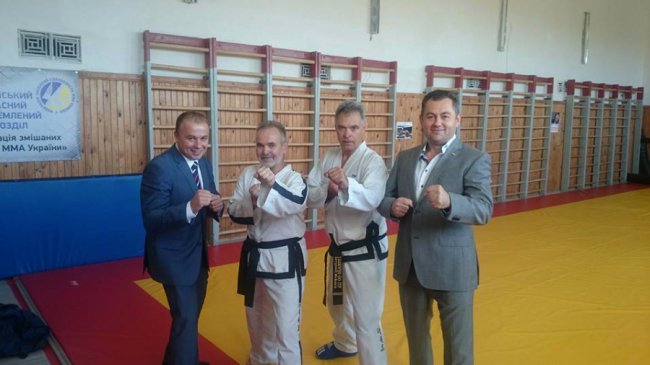 «Абетка» Петра Савчука