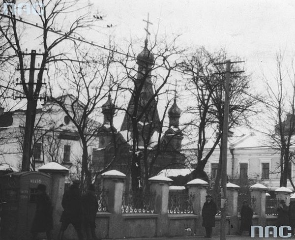 Каплиця у міжвоєнний період. Зображення з Національного цифрового архіву Польщі