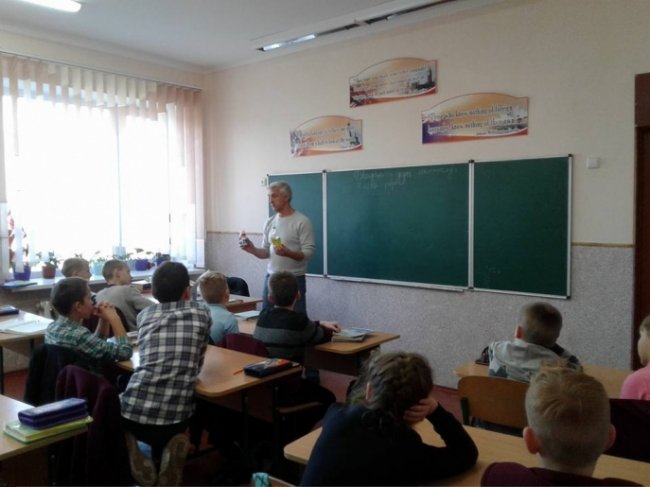 Як родина з Луцька заробляє на смітті