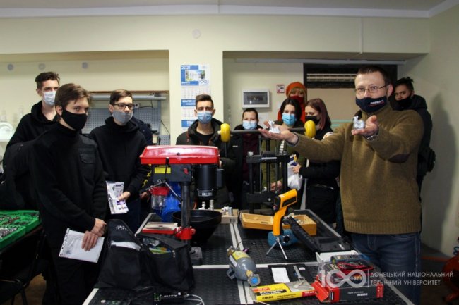 Найкращий виш Донбасу релокували на Волинь: які професії тут освоюють і як вступити вже цьогоріч*