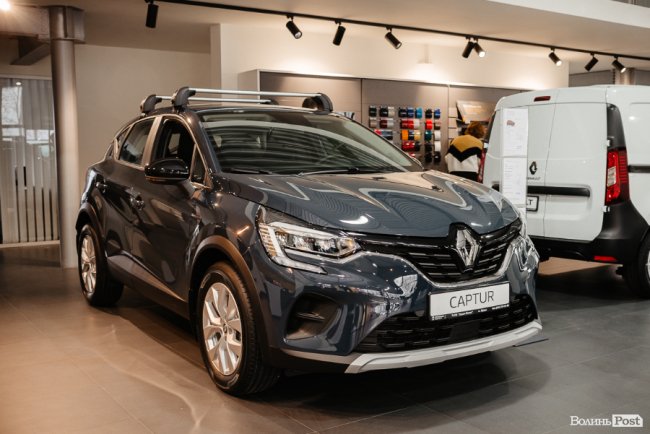Під Луцьком відкрили найбільший на заході України Renault Store*