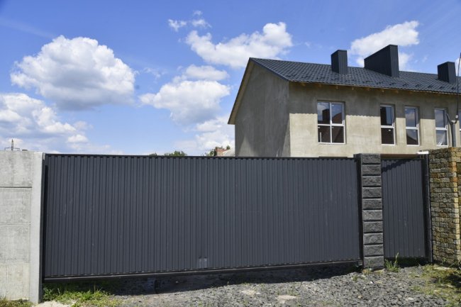 Перший будинок ЖК «Ваш Затишок» вже готовий до здачі. ФОТОЗВІТ*