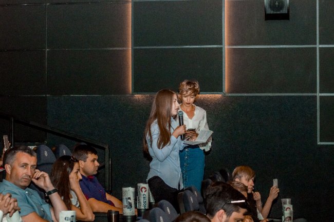 ЦИТАТНИК Олени Палагути: Я не проводила вихідні вдома, не пекла пирогів і «Наполеон»