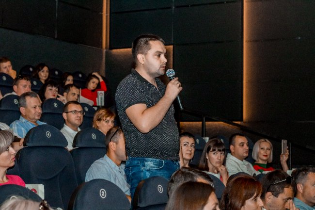 ЦИТАТНИК Олени Палагути: Я не проводила вихідні вдома, не пекла пирогів і «Наполеон»