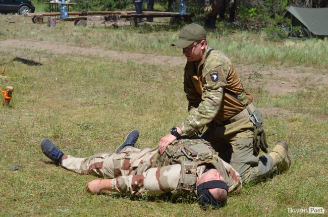 Патріоти краю і країни: як у лісах Волині тренуються загони тероборони