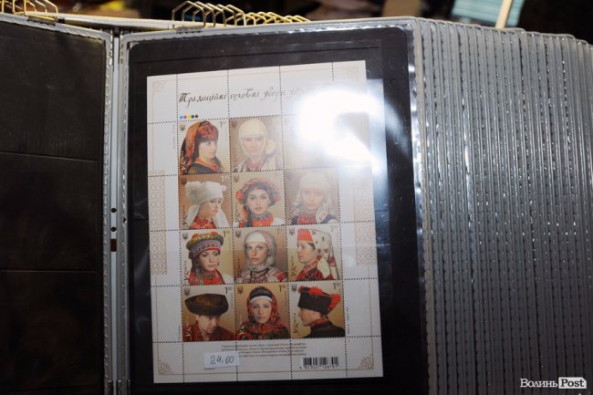 Будні «головного» відділення «Укрпошти» в Луцьку. ФОТО