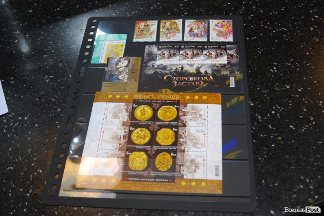 Будні «головного» відділення «Укрпошти» в Луцьку. ФОТО