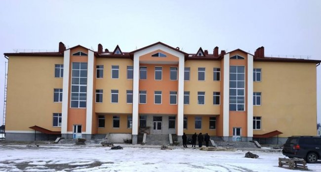 Школа у селі Осівці Камінь-Каширського району