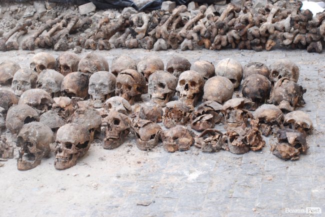 Ляшко на Волині нагороджував медиків, обробляв дерево та зустрівся з митрополитом Михаїлом