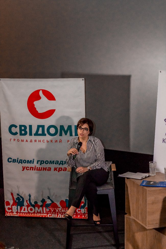 ЦИТАТНИК Олени Палагути: Я не проводила вихідні вдома, не пекла пирогів і «Наполеон»