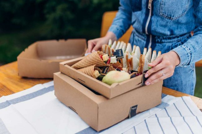 Обережно, дуже смачно: у Луцьку відкрився сервіс доставки закусок. ФОТО*