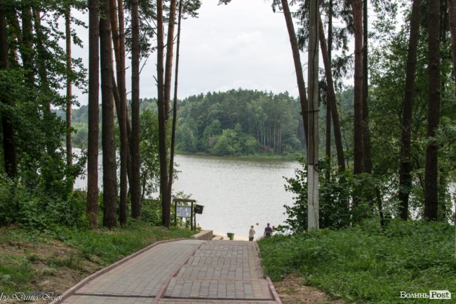 Як на Волині атовців звільняють від болю мистецтвом