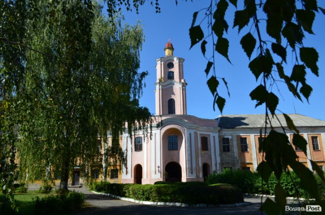 Замок божевілля і Невідомий №3: життя за стінами олицької психлікарні