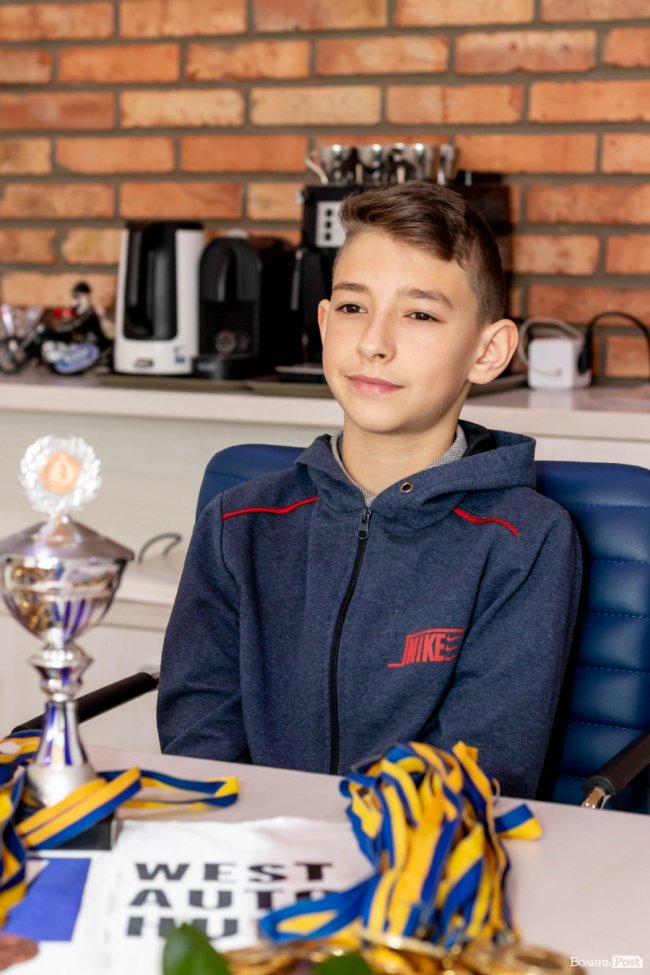 Історія успіху: як юний лучанин став професійним гонщинком. ФОТО