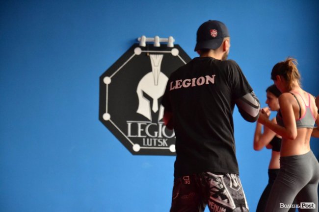 «ЛедіЛегіон»: екватор бійцівського проекту 