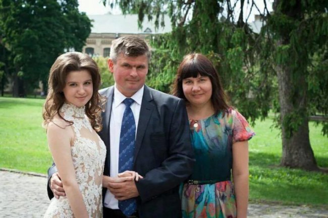 Анатолій Фролов з сім'єю