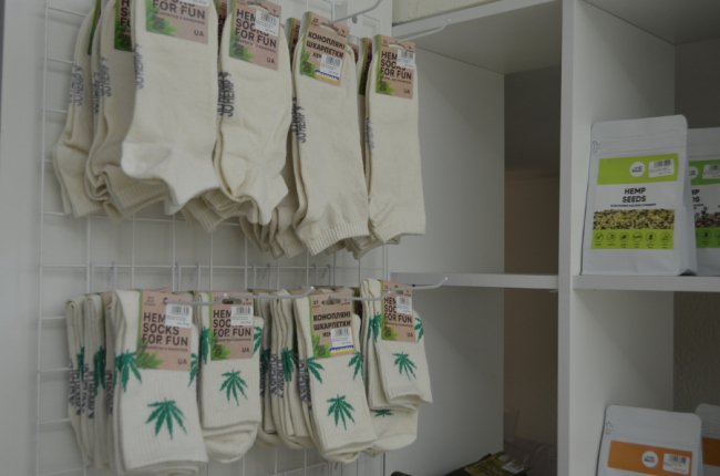 «Коноплі – це про користь для здоров'я»: у Луцьку відкрили шоурум продукції на основі канабісу* 