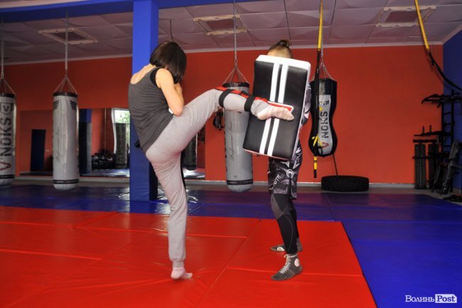 «ЛедіЛегіон»: «бої без правил» для жінок