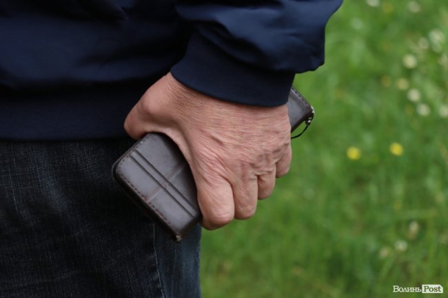 «Ти п'єш – і я почну». Психолог з Луцька розповів, що таке співзалежність при алкоголізмі і чим вона загрожує