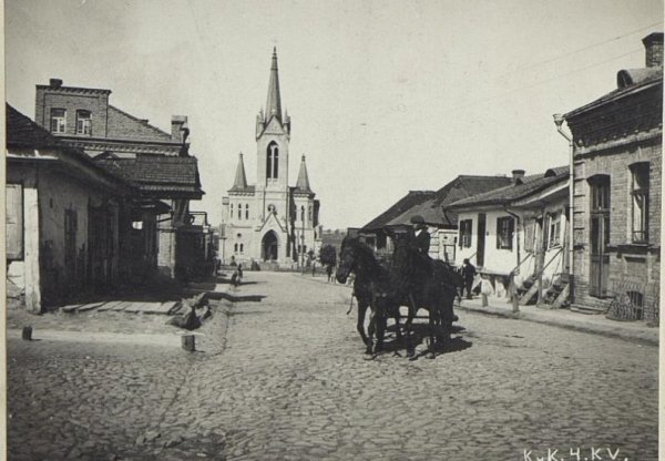 Луцьк часів війни. Кірха. Фото з Фотоархіву Австрійської національної бібліотеки