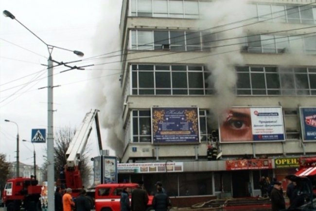План чи випадковість: чому згорів луцький ЦУМ