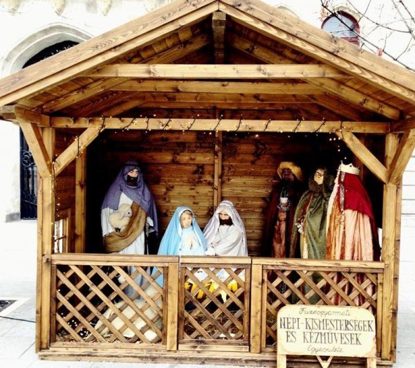 «Нотатки мандрівниці» Олени Кравчук: оргазм в Будапешті, вуличні смаколики та термальні води