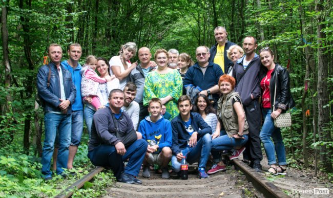 Як на Волині атовців звільняють від болю мистецтвом