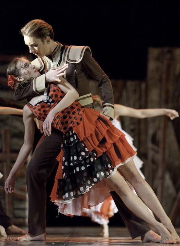 Шлях до «заслуженого»: відверта розмова із хореографом з Луцька. ФОТО. ВІДЕО