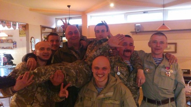 Постійно чекати, що тебе вб’ють – то не наш варіант, – атовець Роман Чаровий