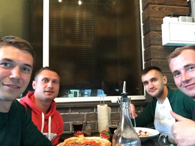 Вадим із найкращими друзями