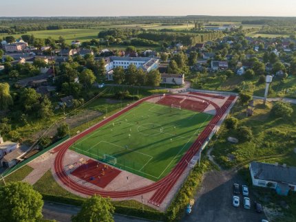 Сучасний стадіон, 3D-зупинки, експорт заморожених ягід: успіхи волинської громади.  ФОТО. ВІДЕО