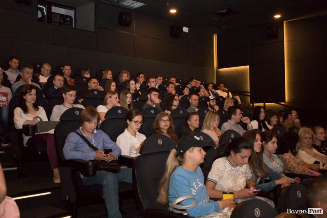 ЦИТАТНИК Романа Хорзова: Найбільша криза в мене виникає, коли я лежу на дивані