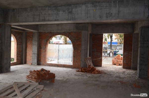 Хто хоче квартиру із чудовим виглядом з вікна?