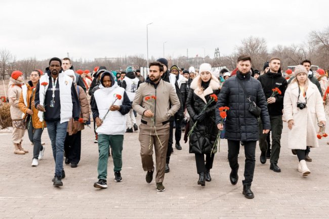 Із Сочі – на Луганщину: деталі пропагандистського вояжу іноземців