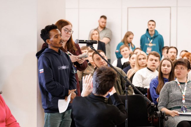 Із Сочі – на Луганщину: деталі пропагандистського вояжу іноземців