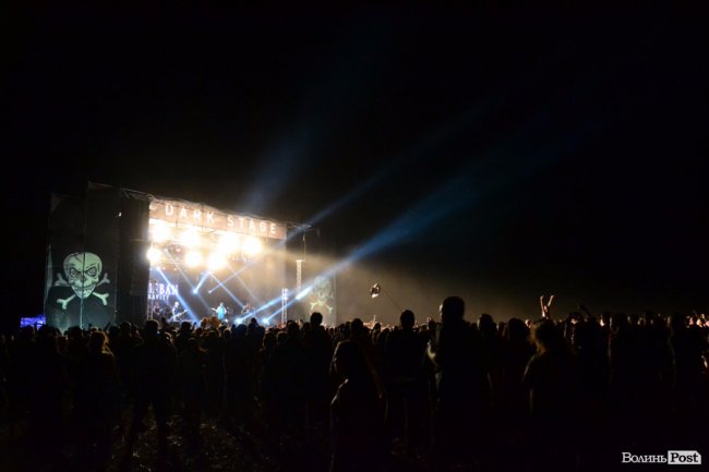 Головна сцена